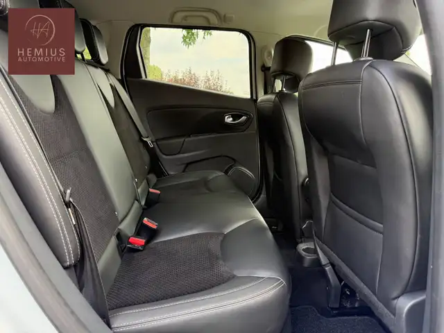 Renault Clio view 11