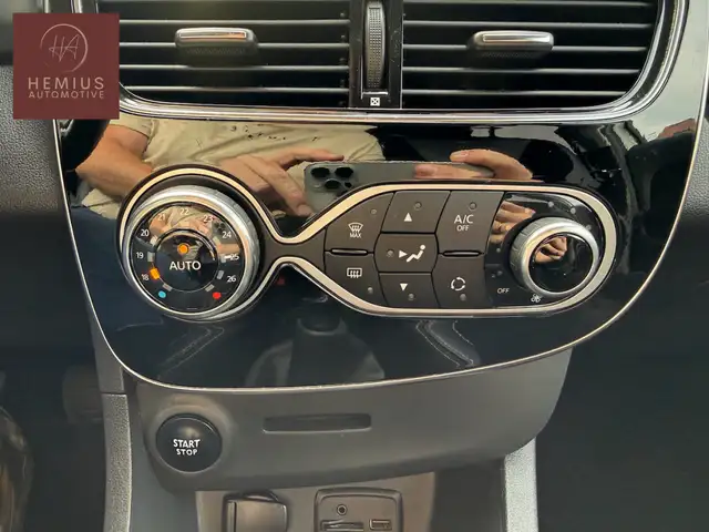 Renault Clio view 13