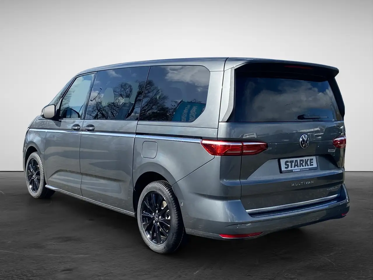Volkswagen T7 Multivan 1.5 eHybrid 4Motion DSG Style lang 5