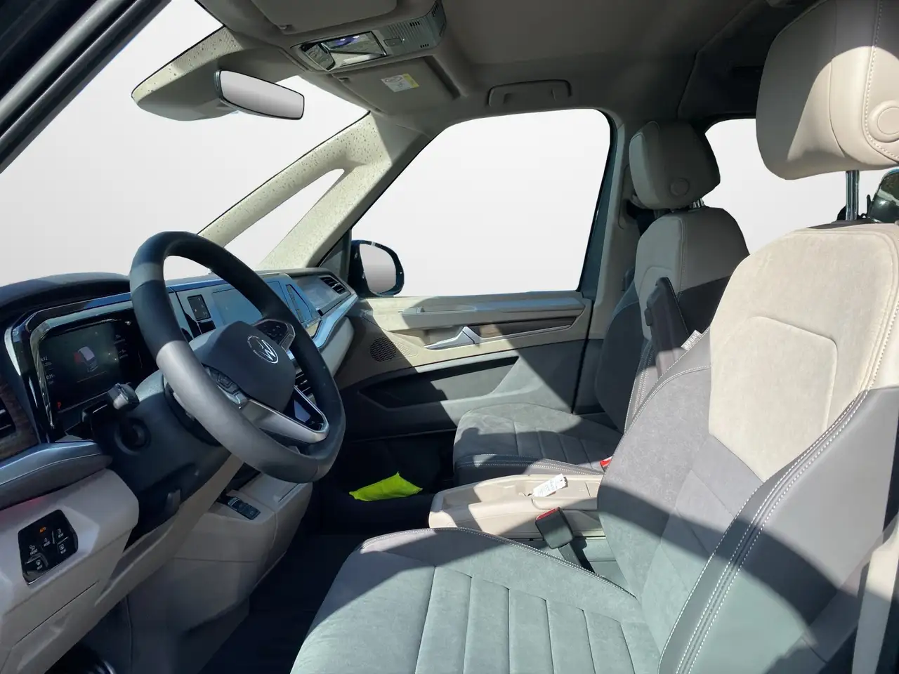 Volkswagen T7 Multivan 1.5 eHybrid 4Motion DSG Style lang 8