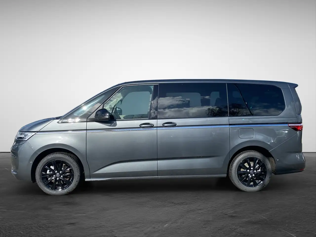 Volkswagen T7 Multivan 1.5 eHybrid 4Motion DSG Style lang 4