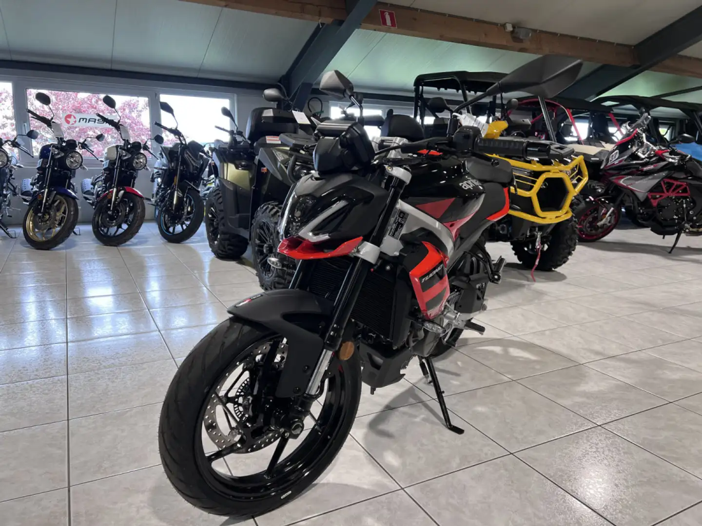 Aprilia Tuono 457 Rouge - 2