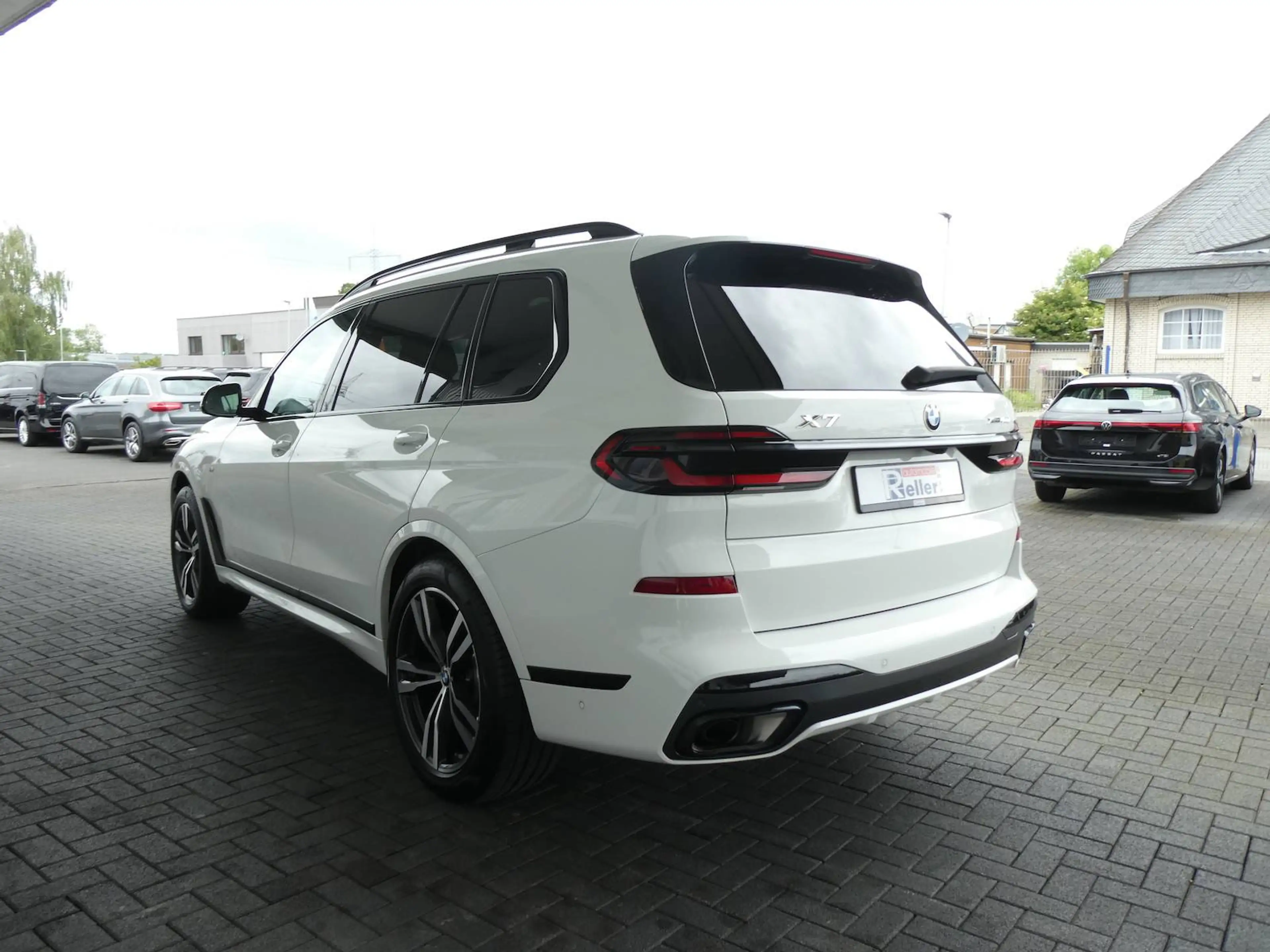BMW X7 xDrive 40 d M Sport — photo 6