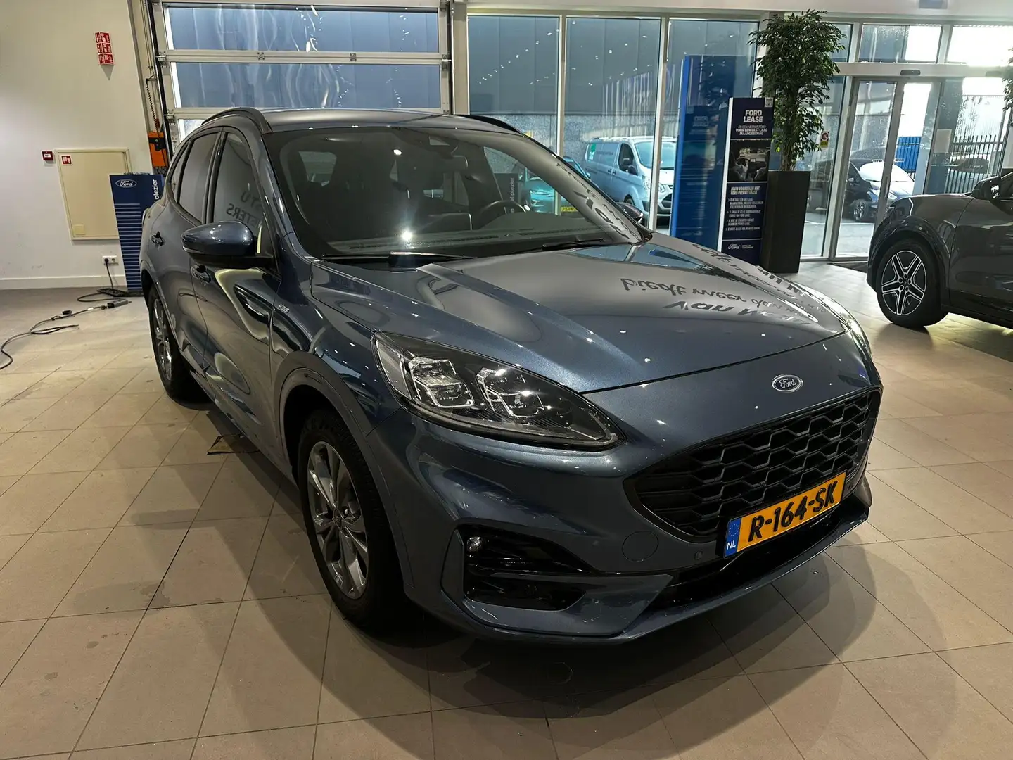 Ford Kuga 1.5 EcoBoost ST-Line X | TREKHAAK | CARPLAY | NAVI Blauw - 2