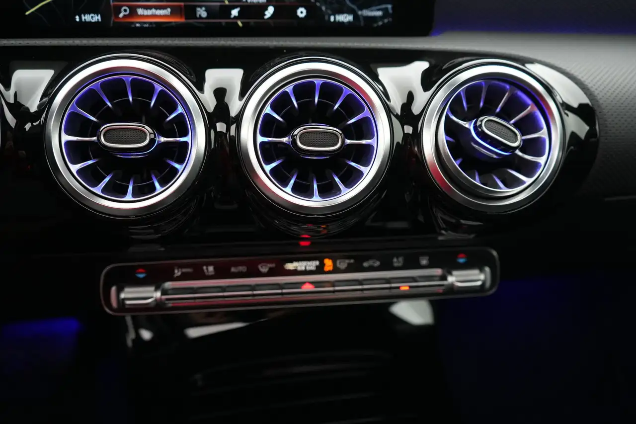 Mercedes-Benz A-Class Sedan 250e PHEV Business Solution Luxury Plus LEDE, миниатюра 30