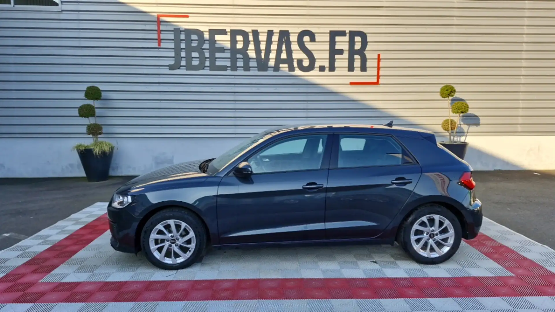 Audi A1 25 TFSI 95 CH S tronic 7 BUSINESS LINE - 1