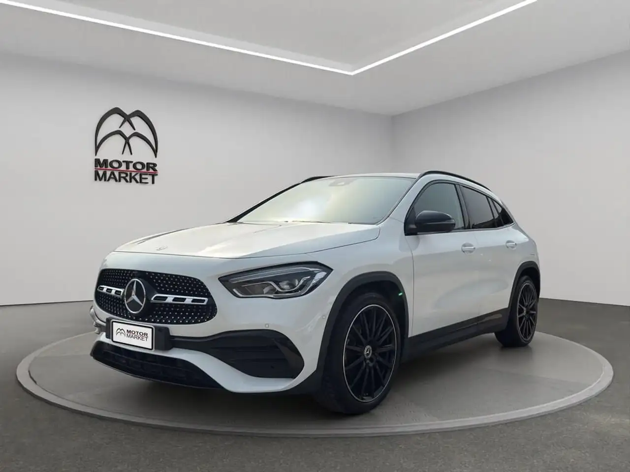 Mercedes-Benz GLA 200