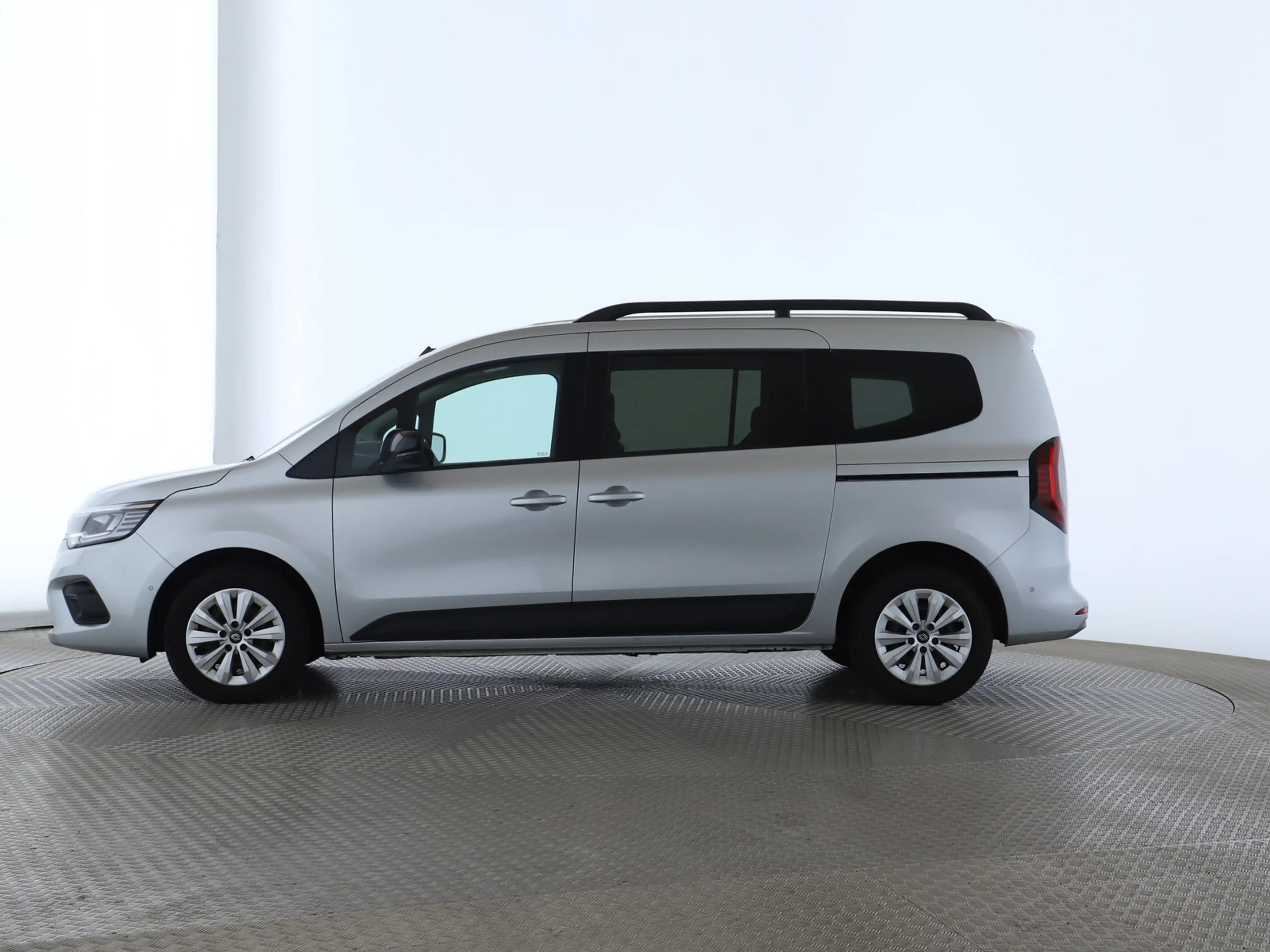 Renault Kangoo PKW GRAND TECHNO TCe 130 EDC Apple CarPlay — photo 2