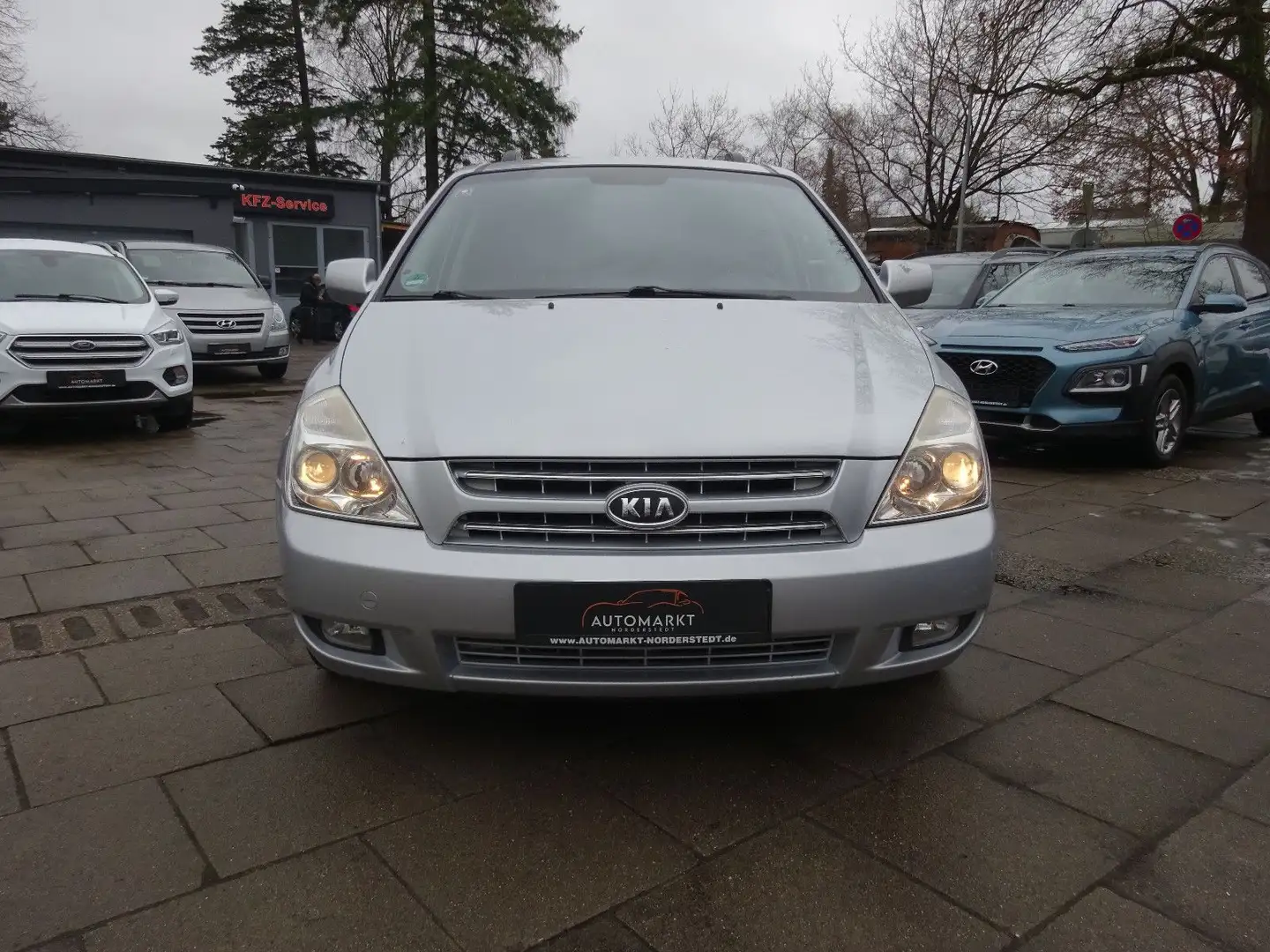 Kia Carnival 2.9 CRDi VGT LX /Klima /Leder/SHZ/7-Sit Silber - 2