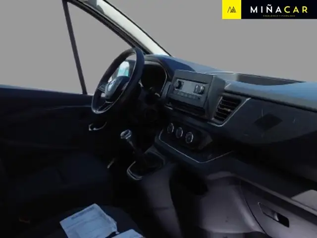 Renault Trafic view 3