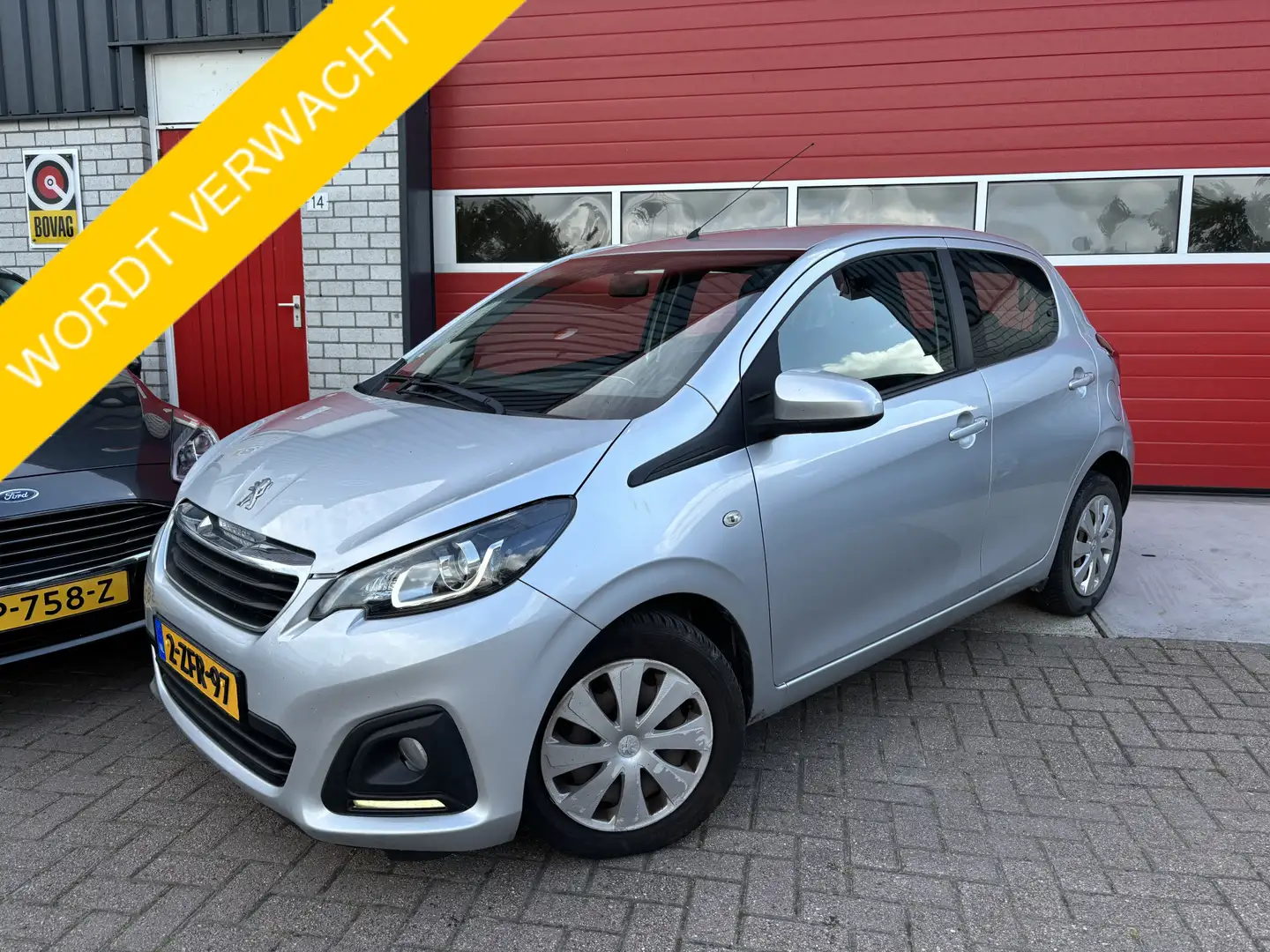 Peugeot 108 1.0 e-VTi Active KOOPJE / AIRCO / BLUETOOTH / ELEK Grijs - 1