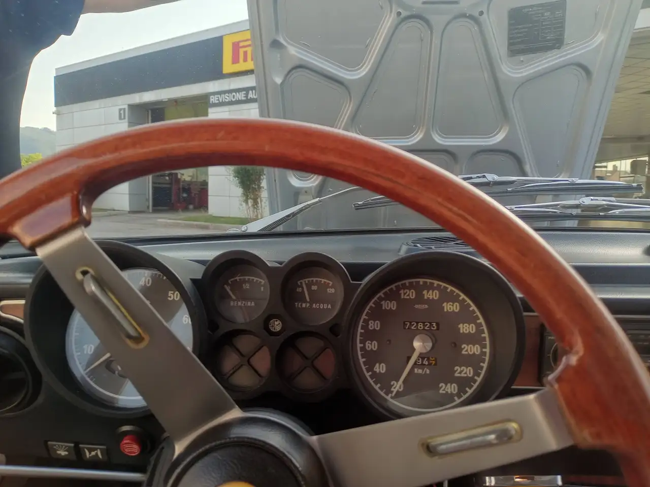 Alfa Romeo GT 2000 veloce, foto 2