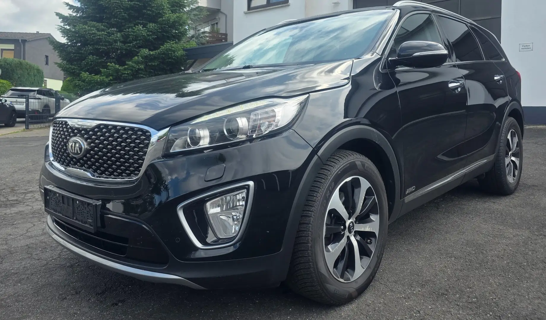 Kia Sorento 2.2 CRDi AWD Aut *LEDER*AHK*STZHG*XENON*KAMERA* Schwarz - 1