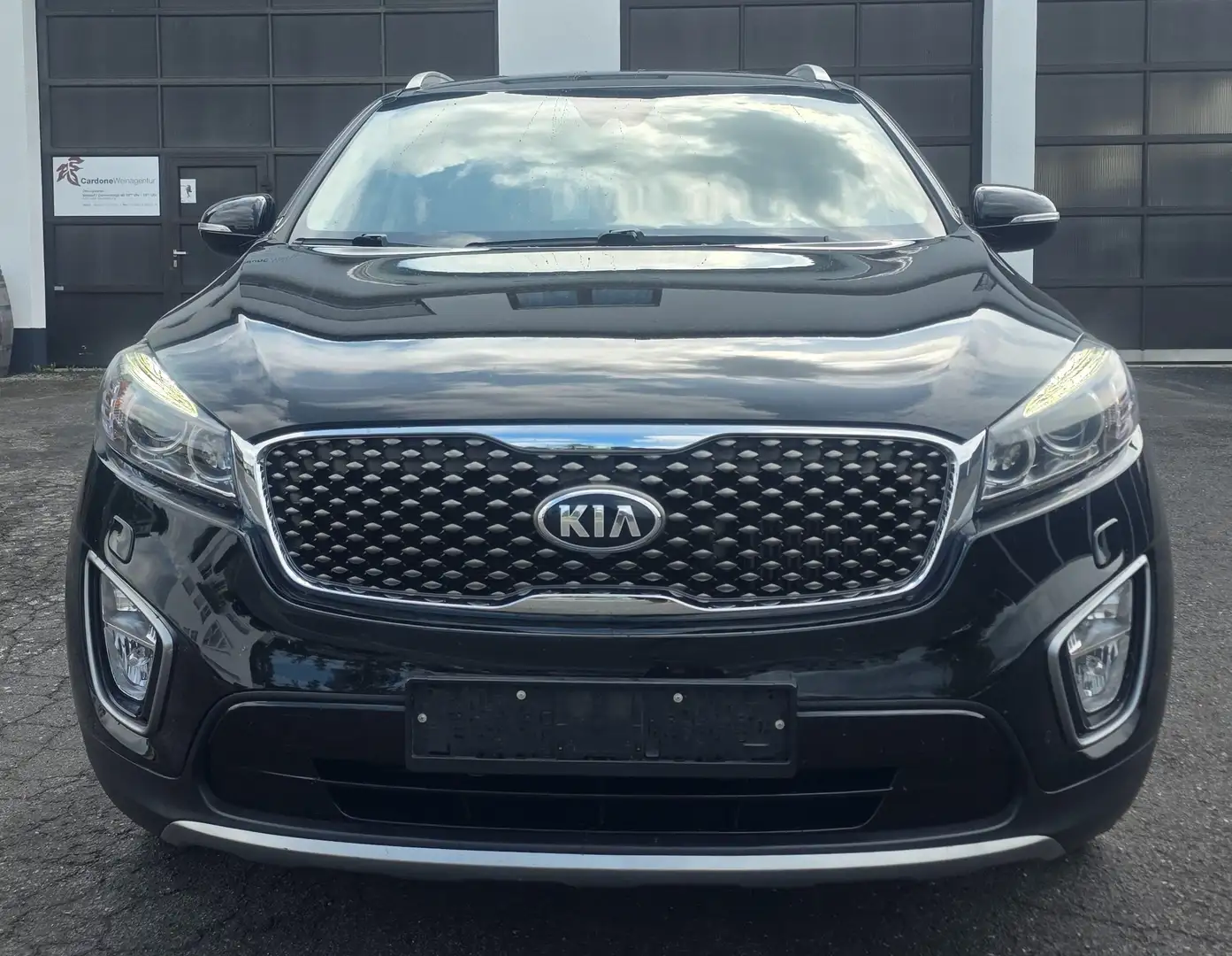 Kia Sorento 2.2 CRDi AWD Aut *LEDER*AHK*STZHG*XENON*KAMERA* Schwarz - 2