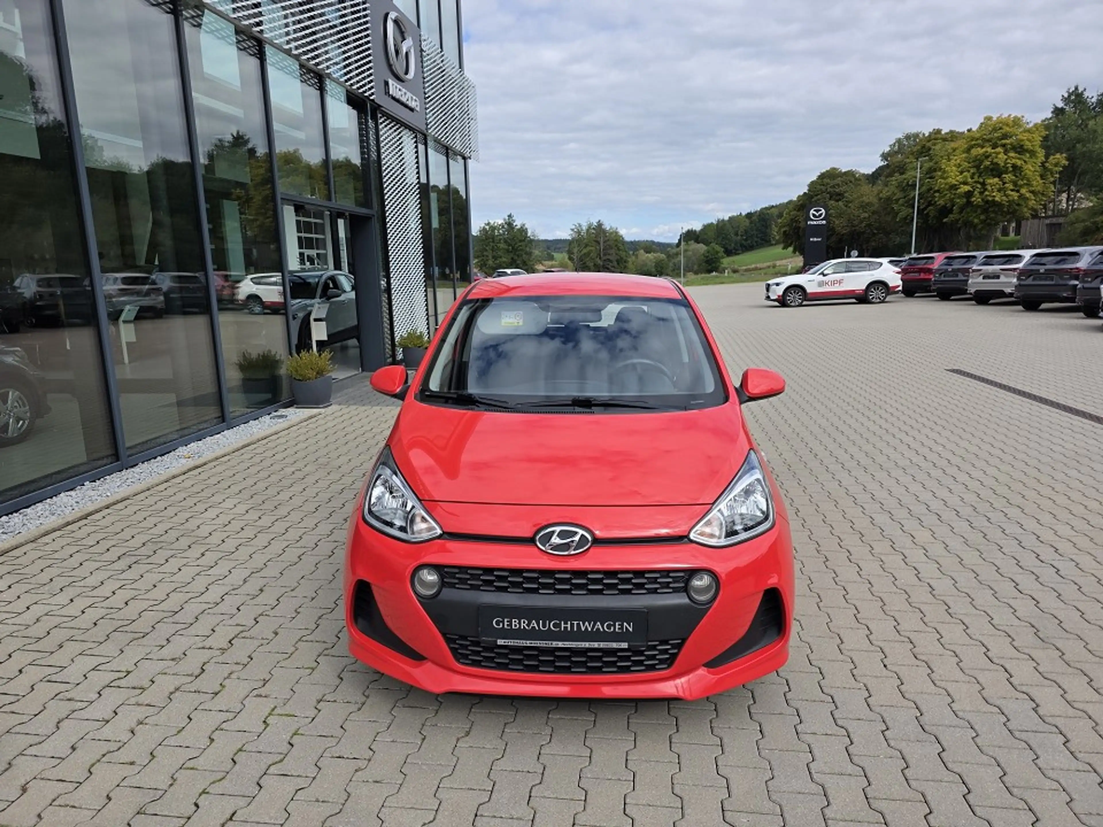 Hyundai i10 — photo 3