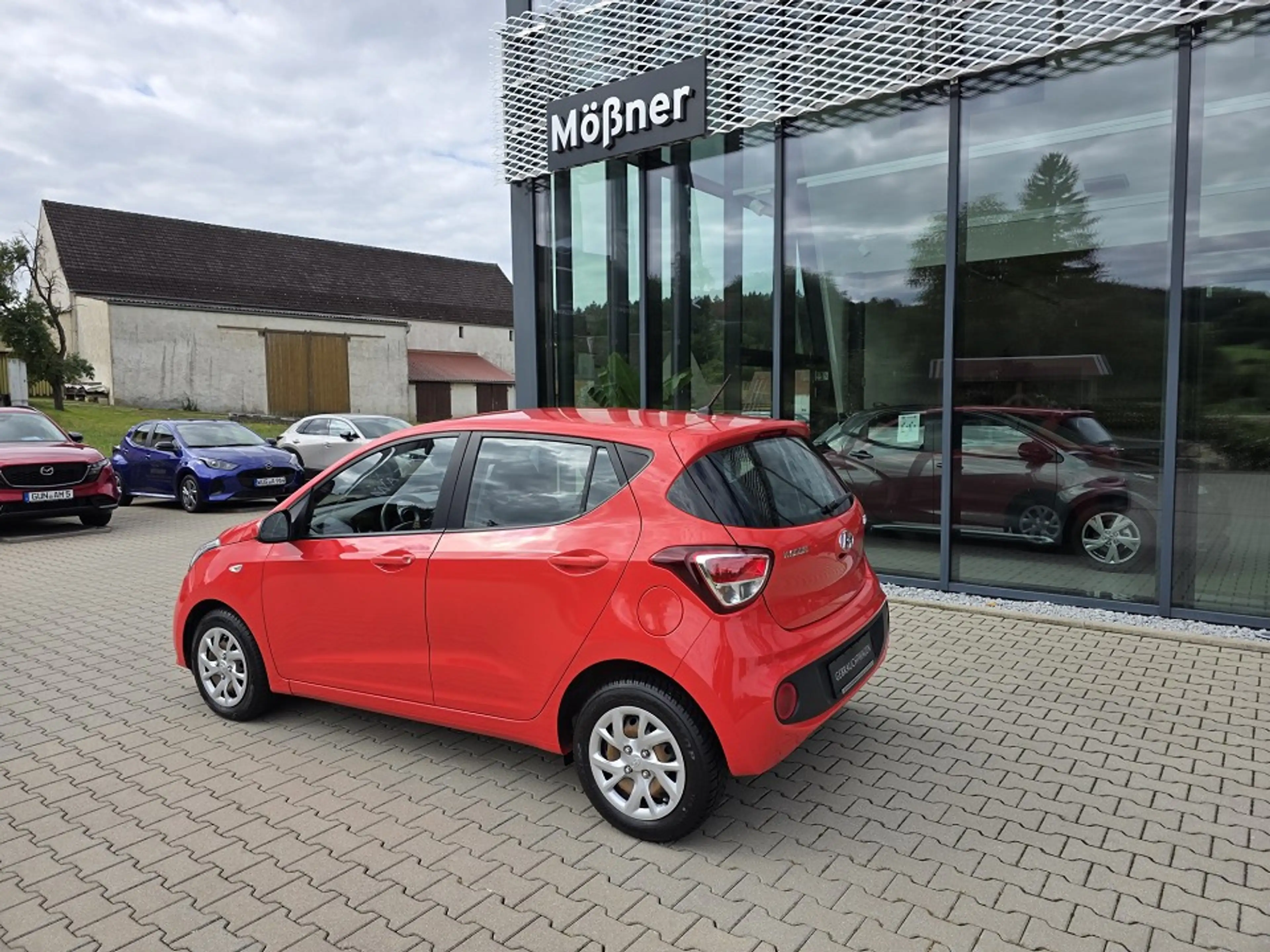 Hyundai i10 — photo 6