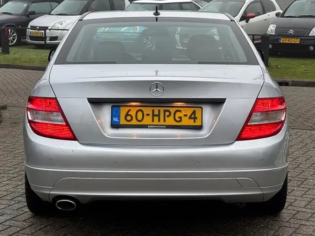 Mercedes-Benz C-Class view 8