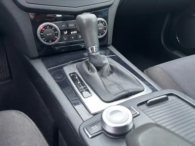 Mercedes-Benz C-Class view 10