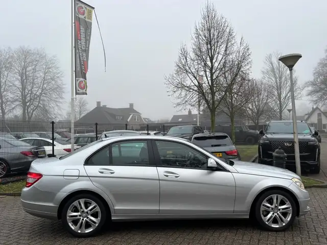 Mercedes-Benz C-Class view 5