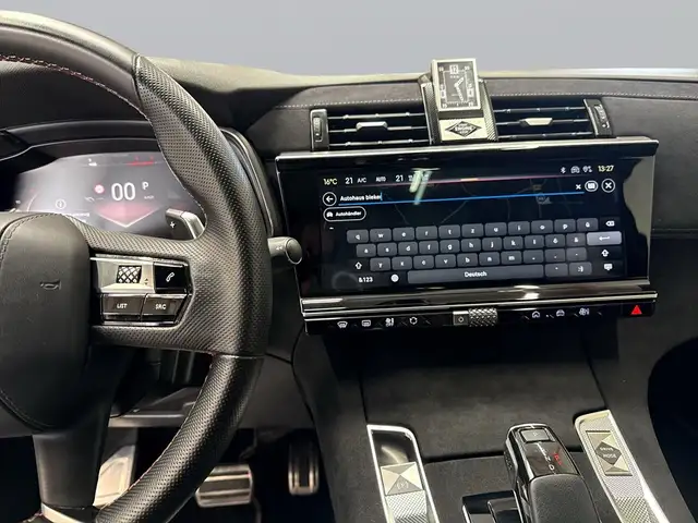 DS Automobiles DS 7 Crossback view 14