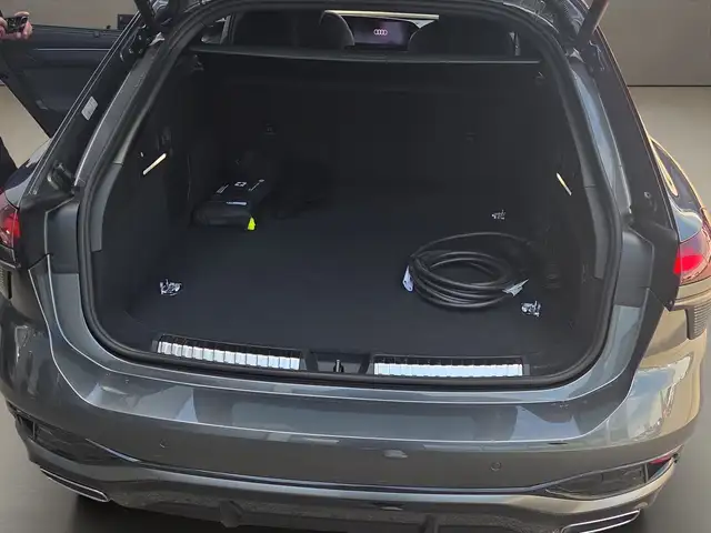 Audi A6 Avant S-line  eHybrid 299PS - nur € 69.999,-* Ansicht 17