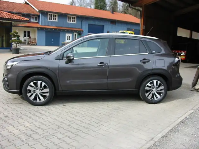 Suzuki SX4 S-Cross SX4 S-Cross Allrad Hybrid Vollausstattung Sofort !