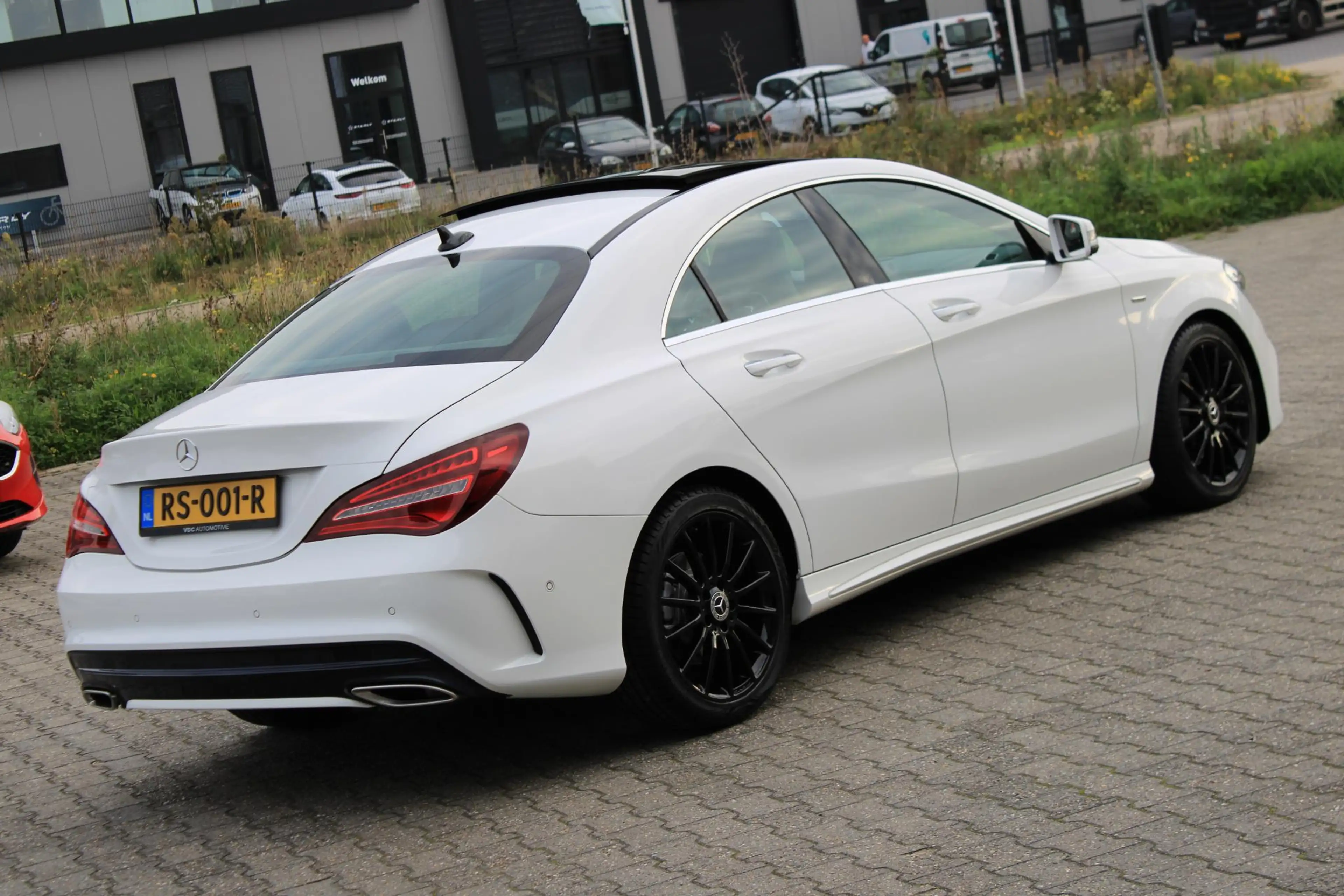 Mercedes-Benz CLA 180 AMG Pano | Distronic | Sfeerverlichting | Memory | — photo 11