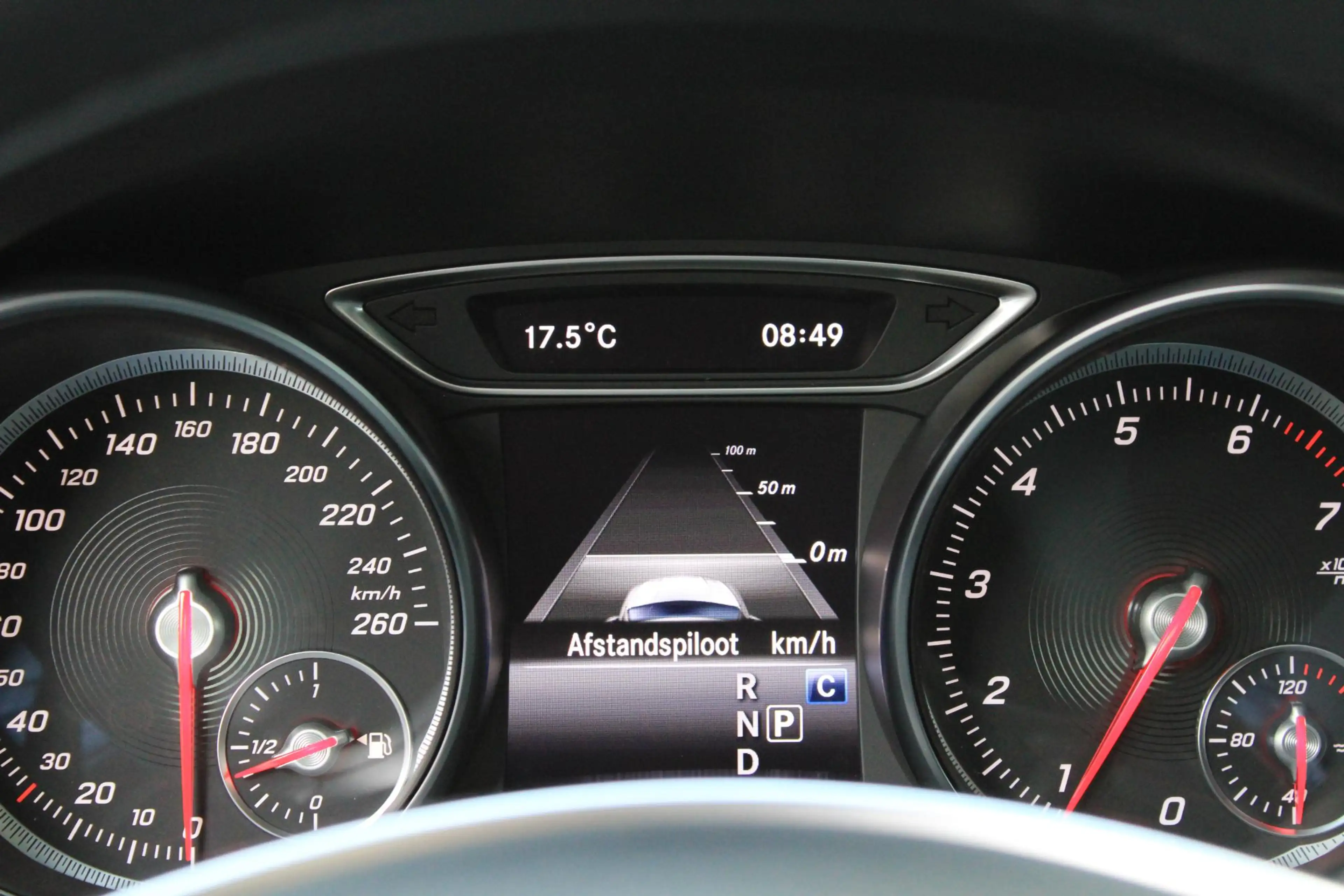 Mercedes-Benz CLA 180 AMG Pano | Distronic | Sfeerverlichting | Memory | — photo 31