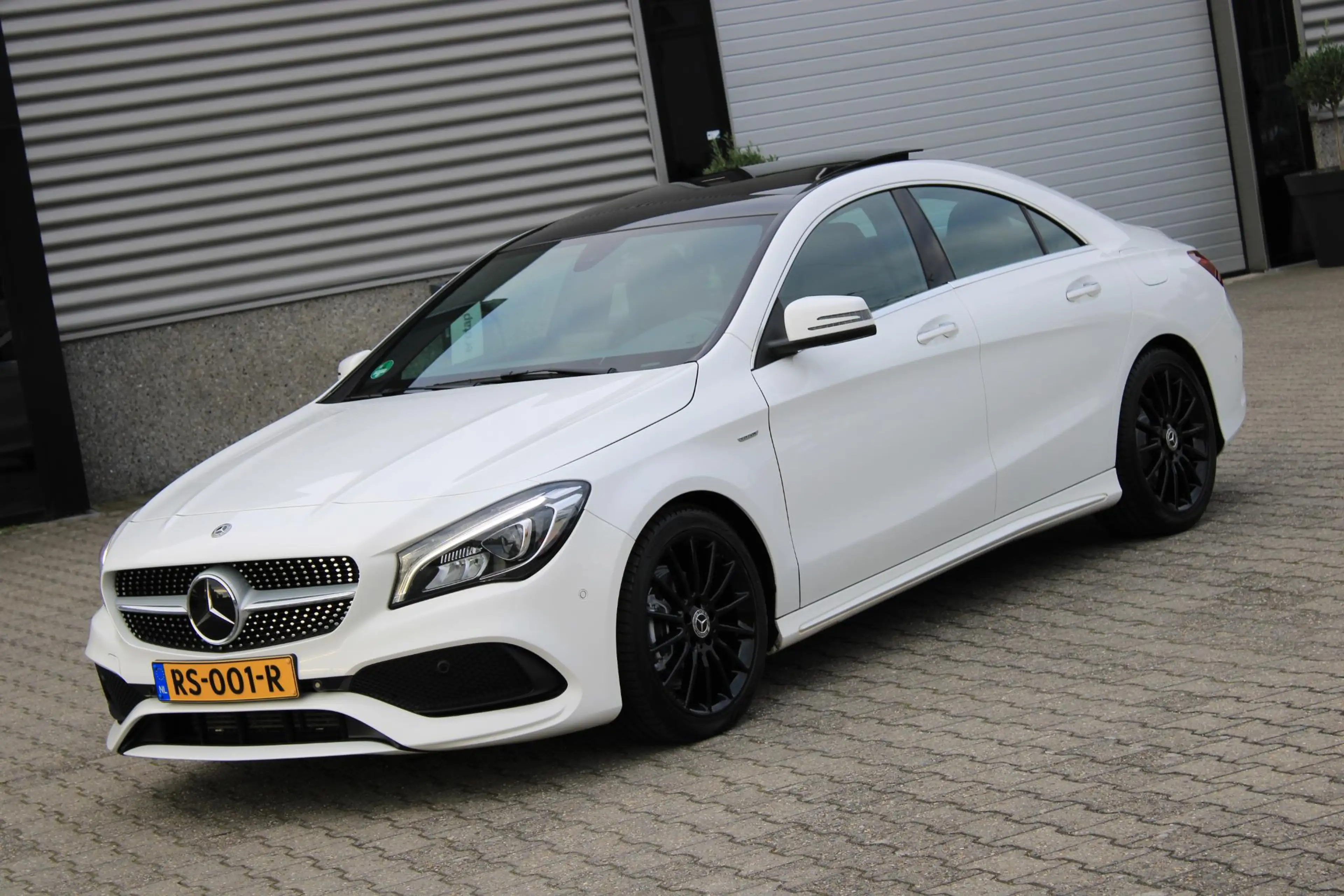 Mercedes-Benz CLA 180 AMG Pano | Distronic | Sfeerverlichting | Memory | — photo 10