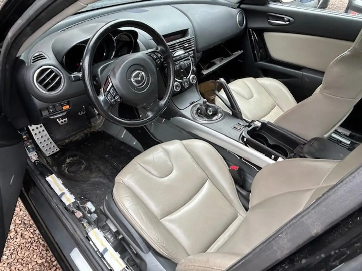 Mazda RX-8 Revolution Schwarz - 2