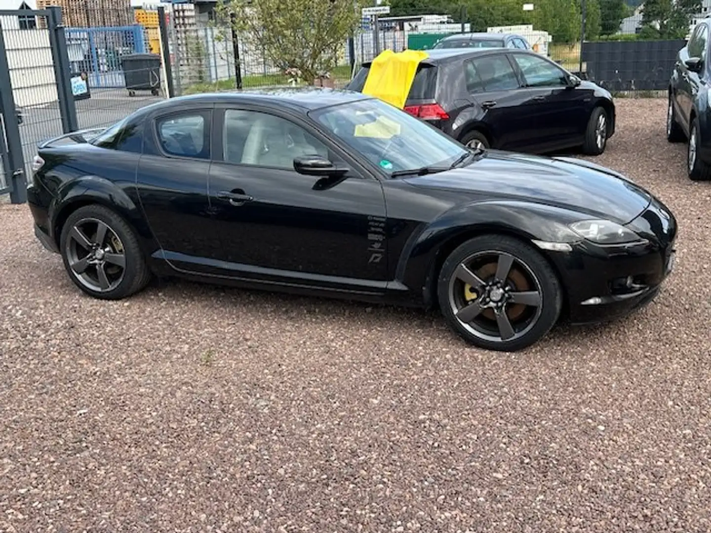 Mazda RX-8 Revolution Schwarz - 1
