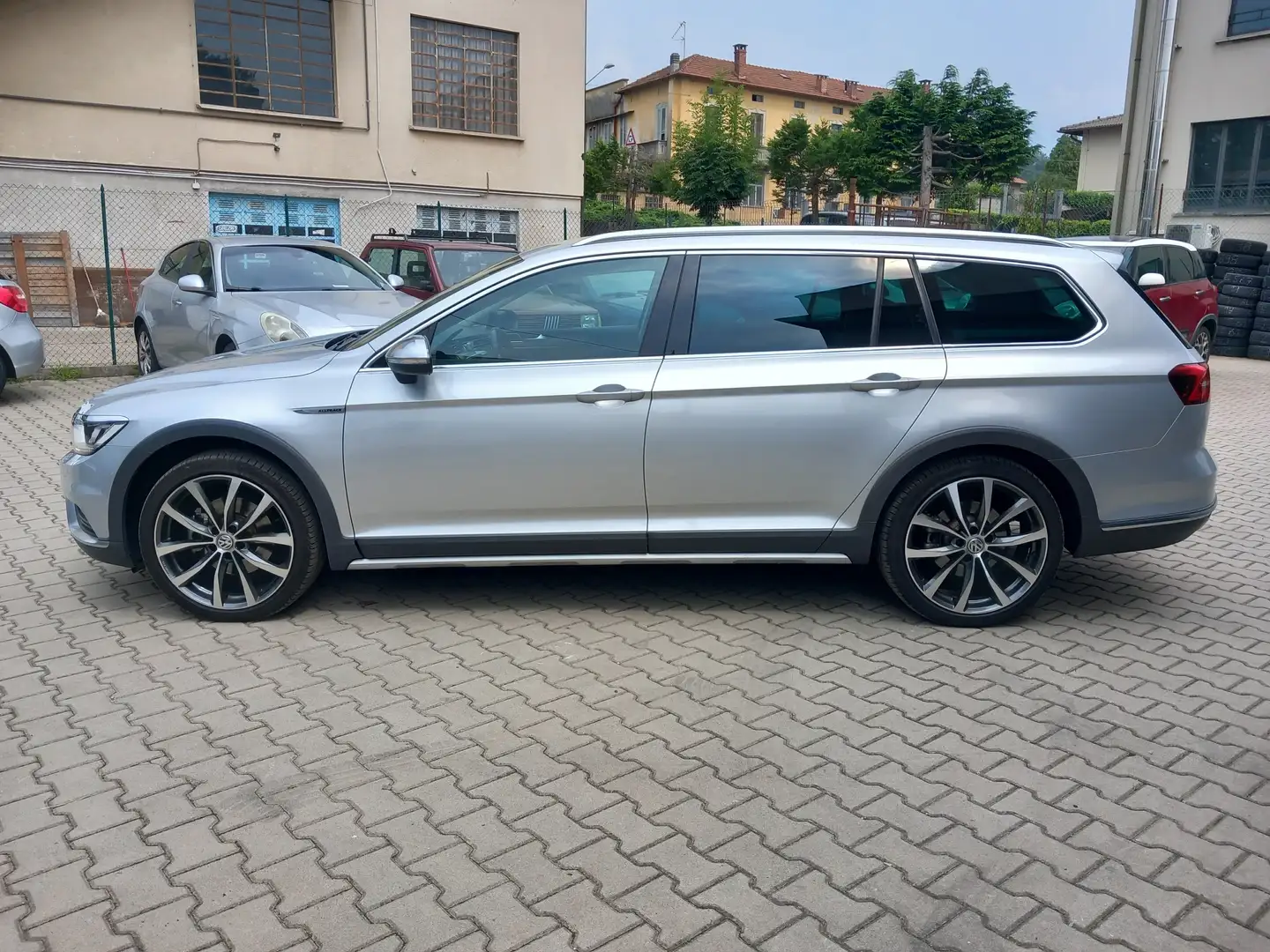 Volkswagen Passat Alltrack Passat VIII 2015Alltrack 2.0tdi 4motion190cv dsg7m Argintiu - 2