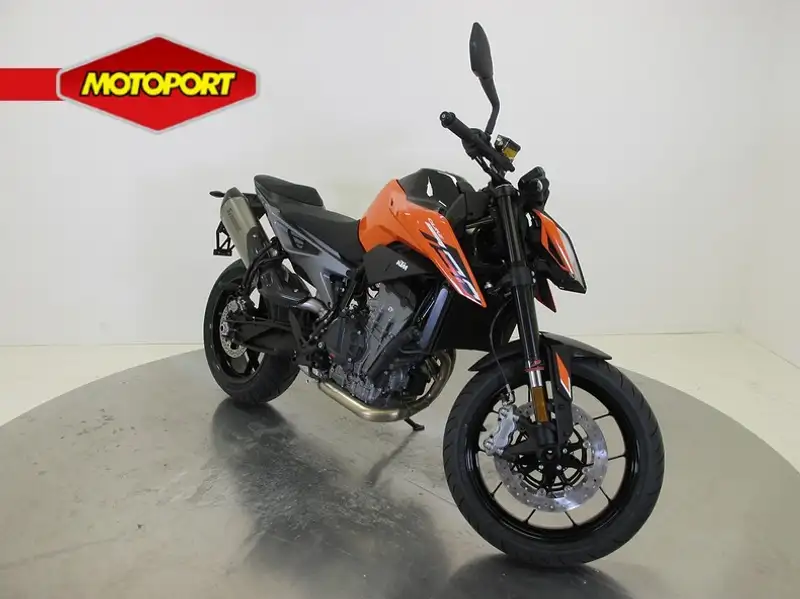 KTM 790 Duke - foto 2