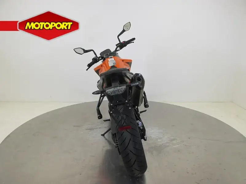 KTM 790 Duke - foto 7