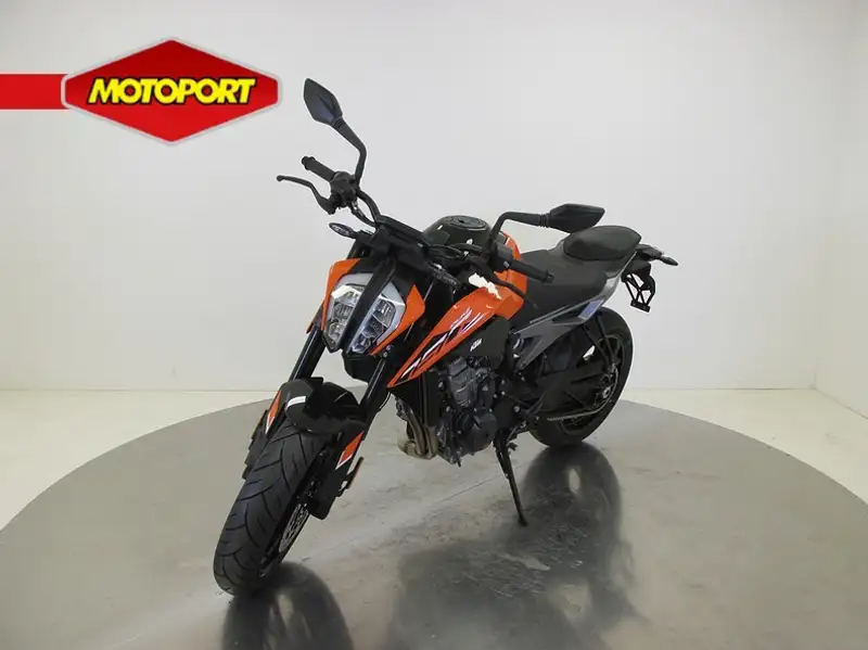 KTM 790 Duke - foto 4