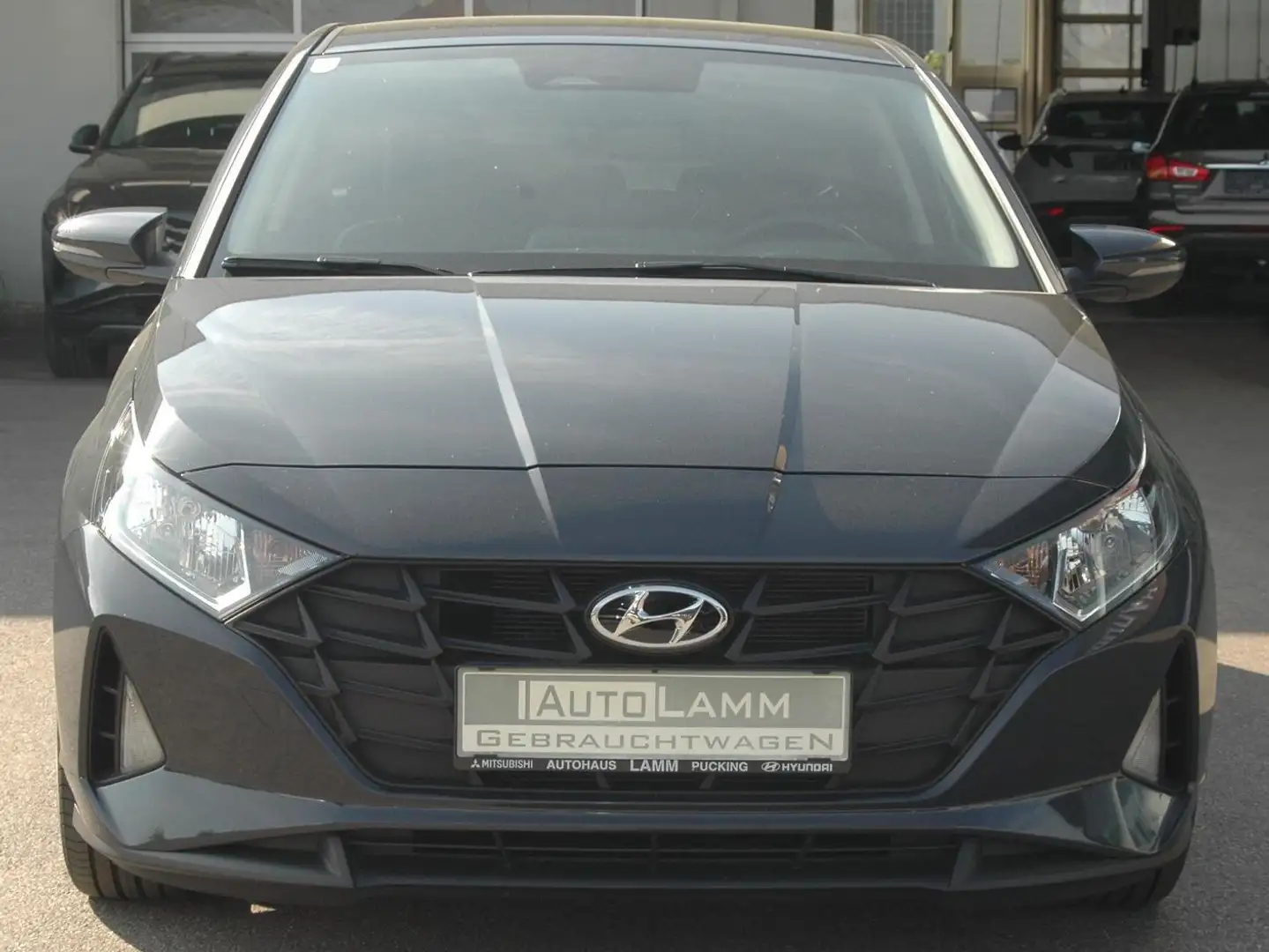 Hyundai i20 1,2 MPI i-Line Plus Grau - 1