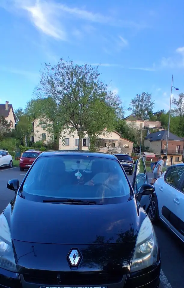 Renault Scenic dCi 110 FAP Dynamique
