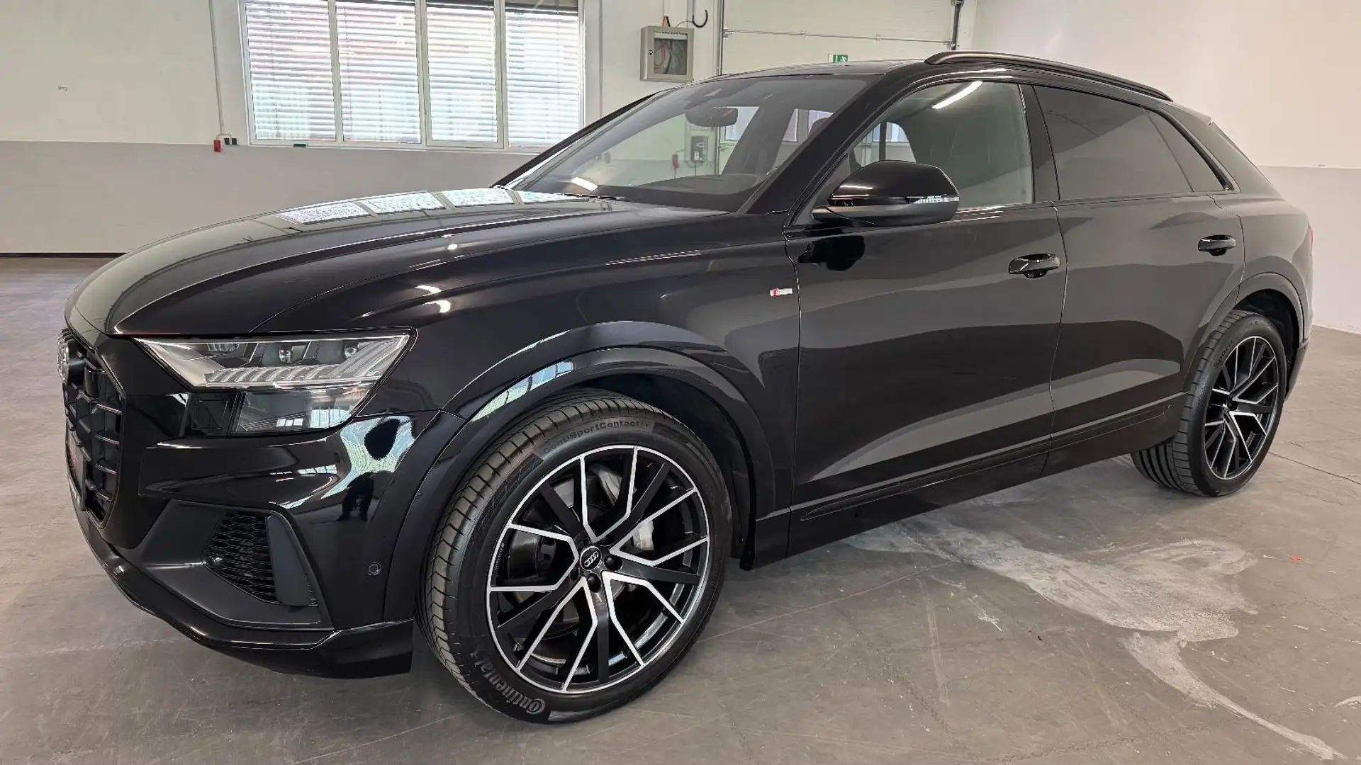 Audi Q8 50 TDI quattro 3x S Line AHK Matrix B&O Schwarz - 2