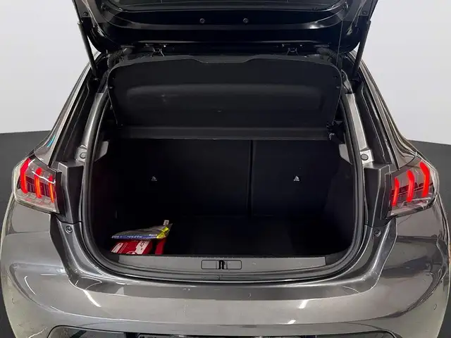 Peugeot 208 view 8