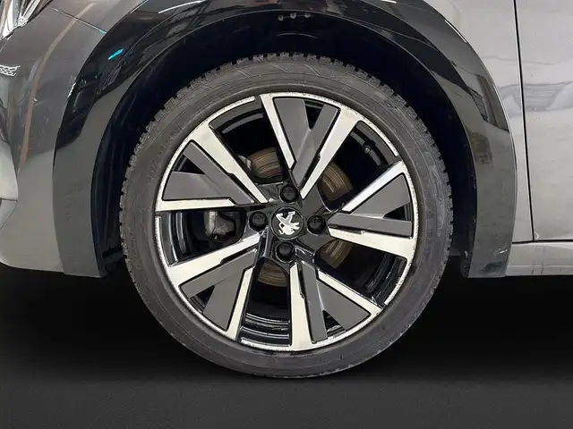 Peugeot 208 view 9