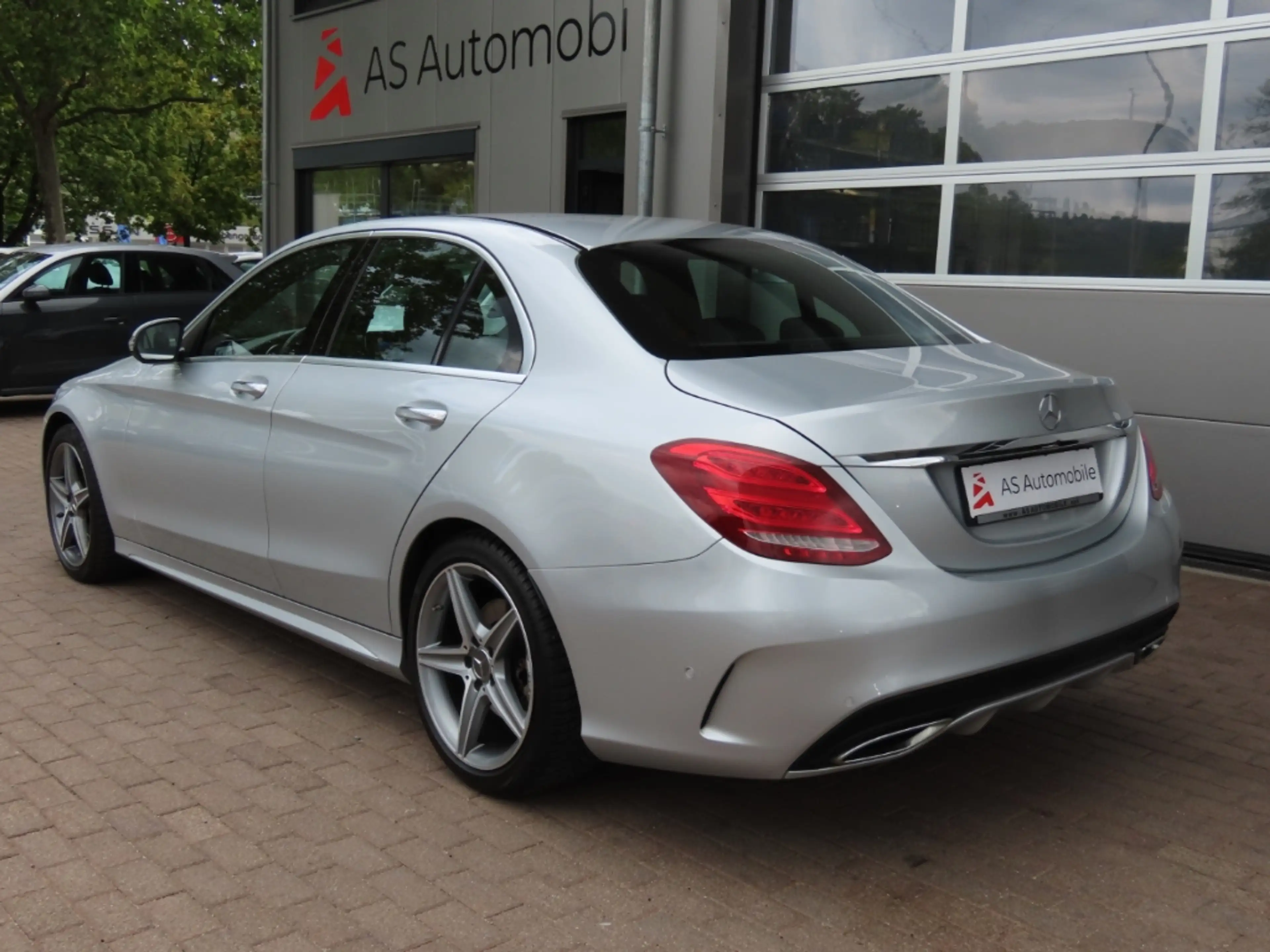 Mercedes-Benz C 250 d 4Matic AMG Keyless*Navi*Kam*Burmester — photo 4