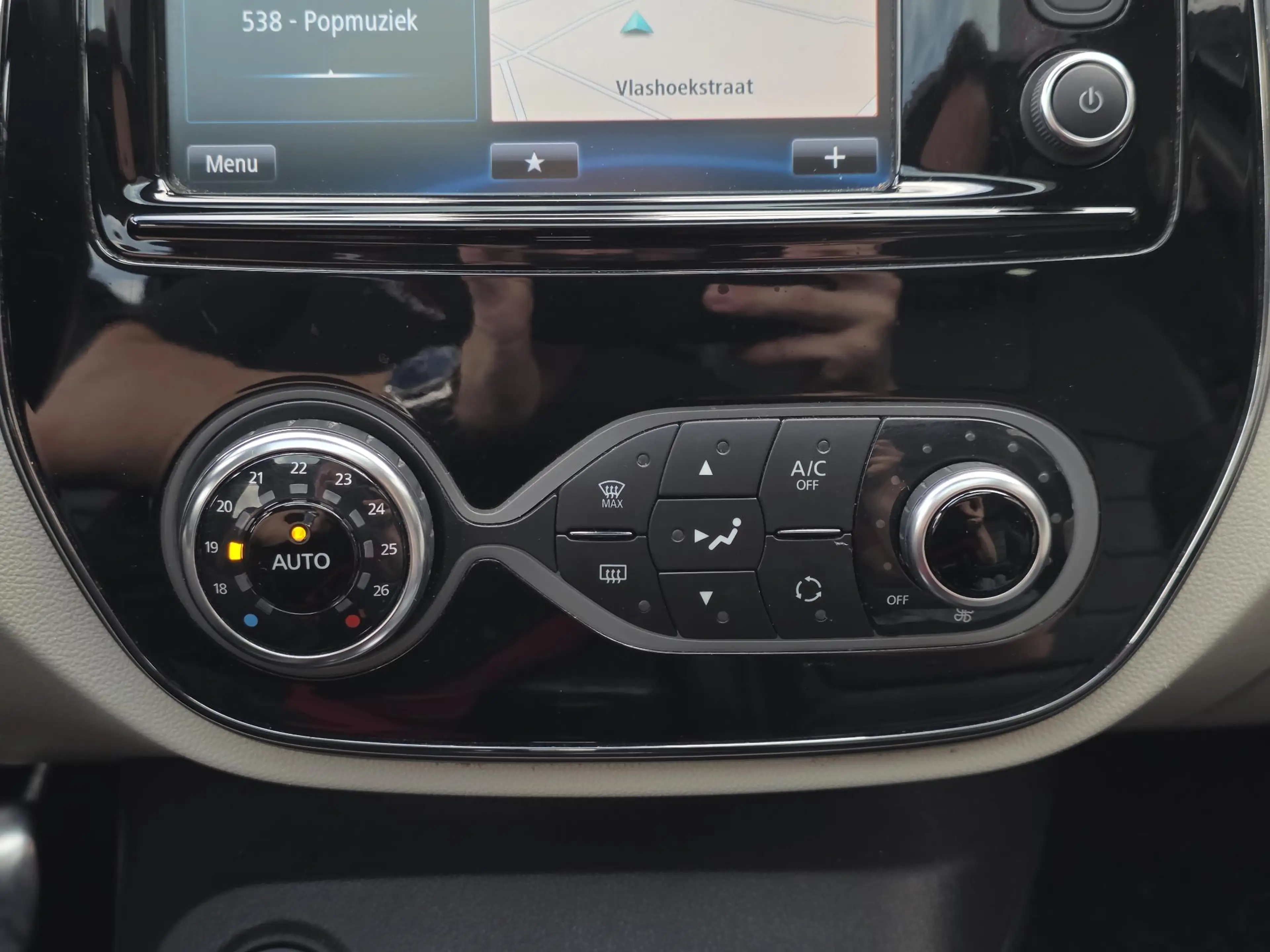 Renault Captur 1.2 TCe Initiale Paris /Apple Carplay/Panodak/Came — photo 22