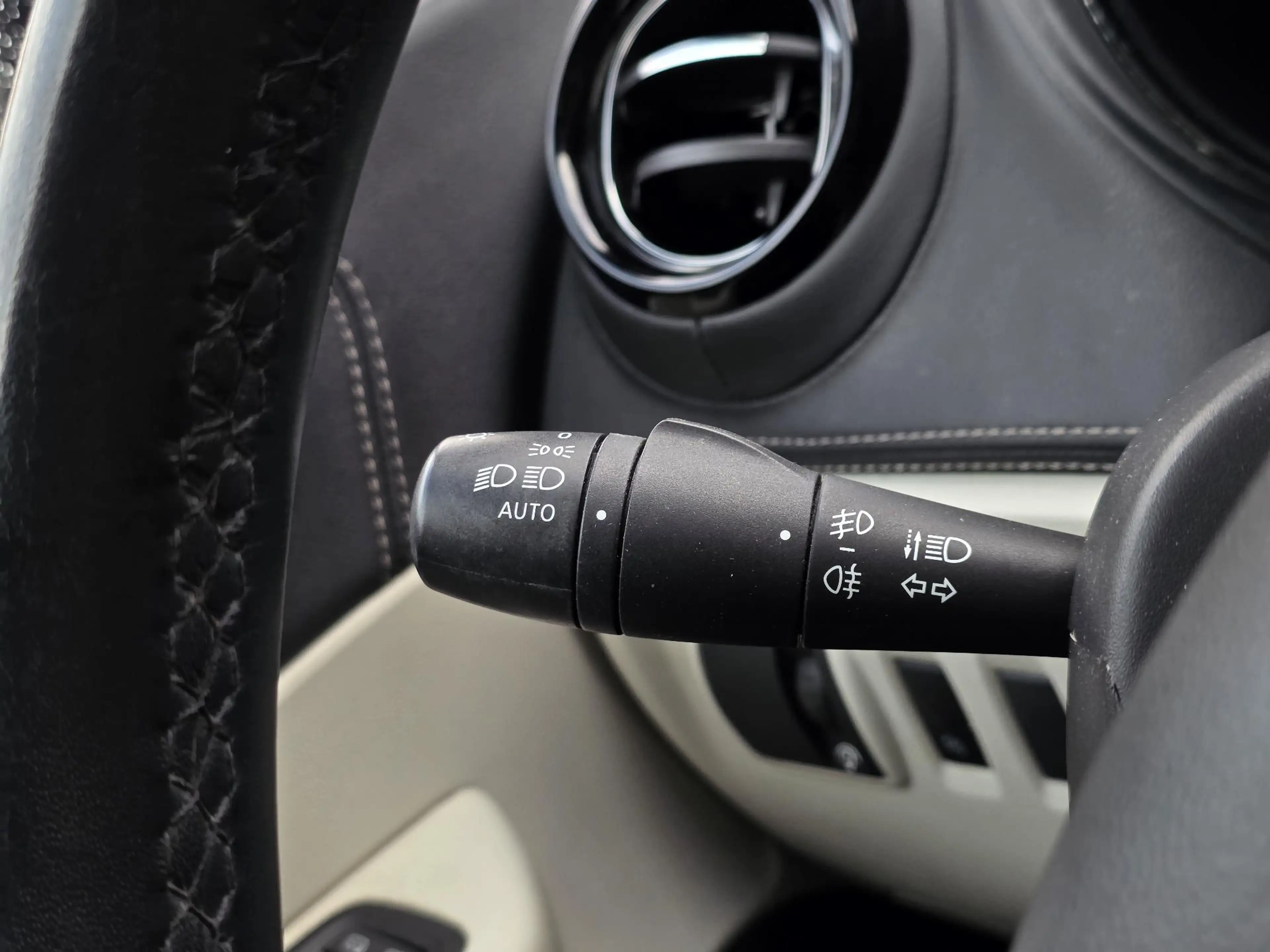 Renault Captur 1.2 TCe Initiale Paris /Apple Carplay/Panodak/Came — photo 15