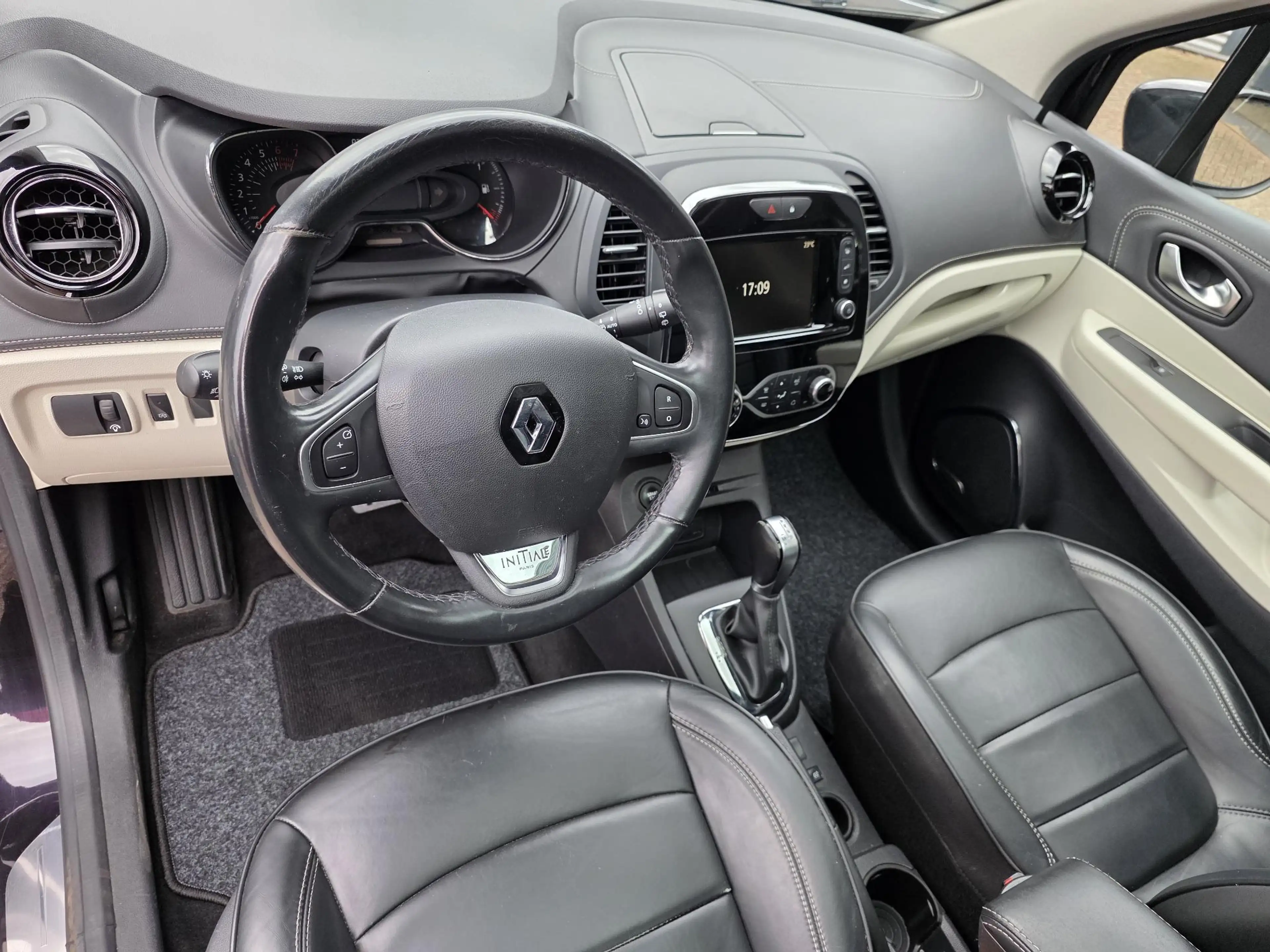 Renault Captur 1.2 TCe Initiale Paris /Apple Carplay/Panodak/Came — photo 10