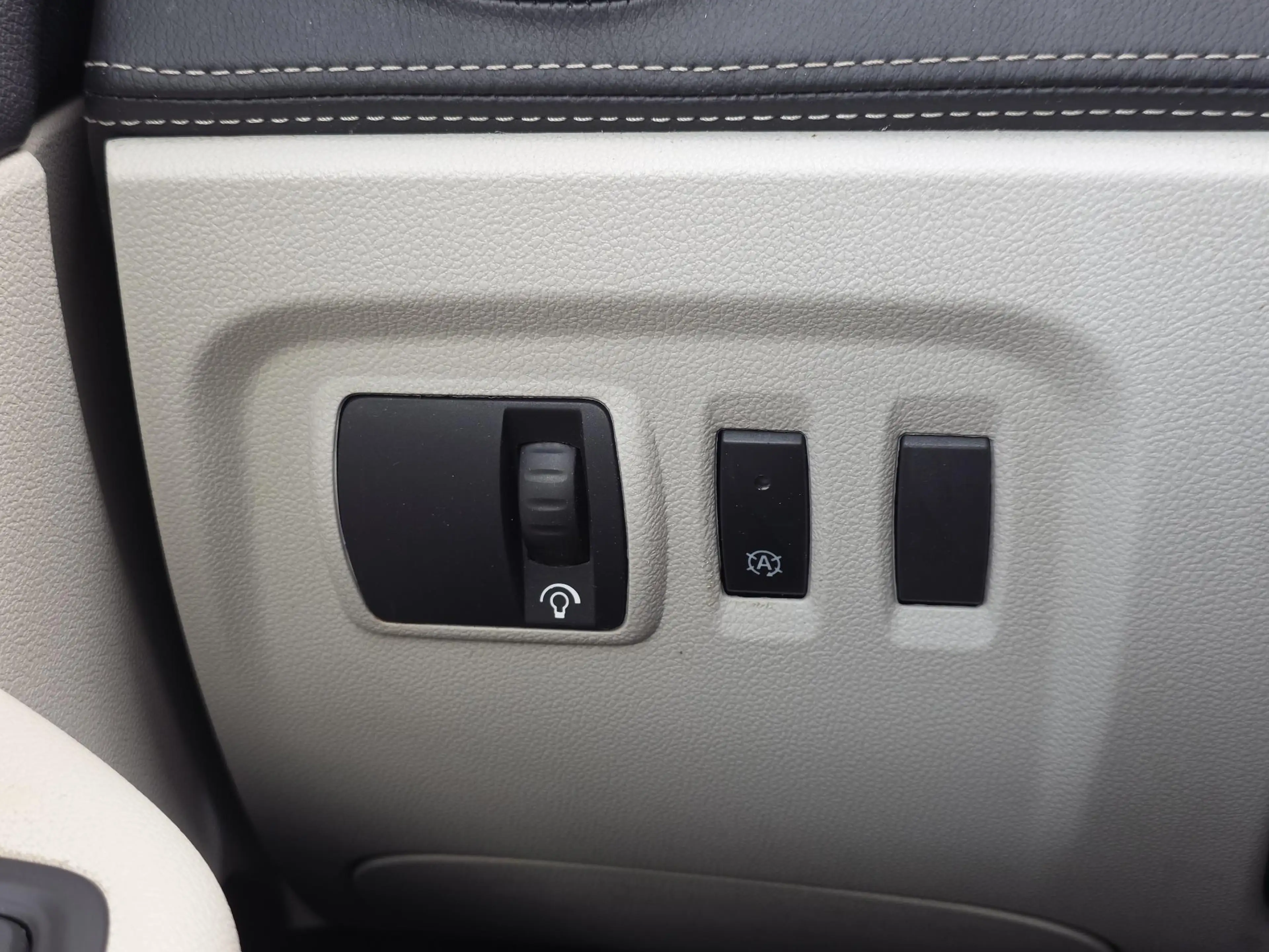 Renault Captur 1.2 TCe Initiale Paris /Apple Carplay/Panodak/Came — photo 26