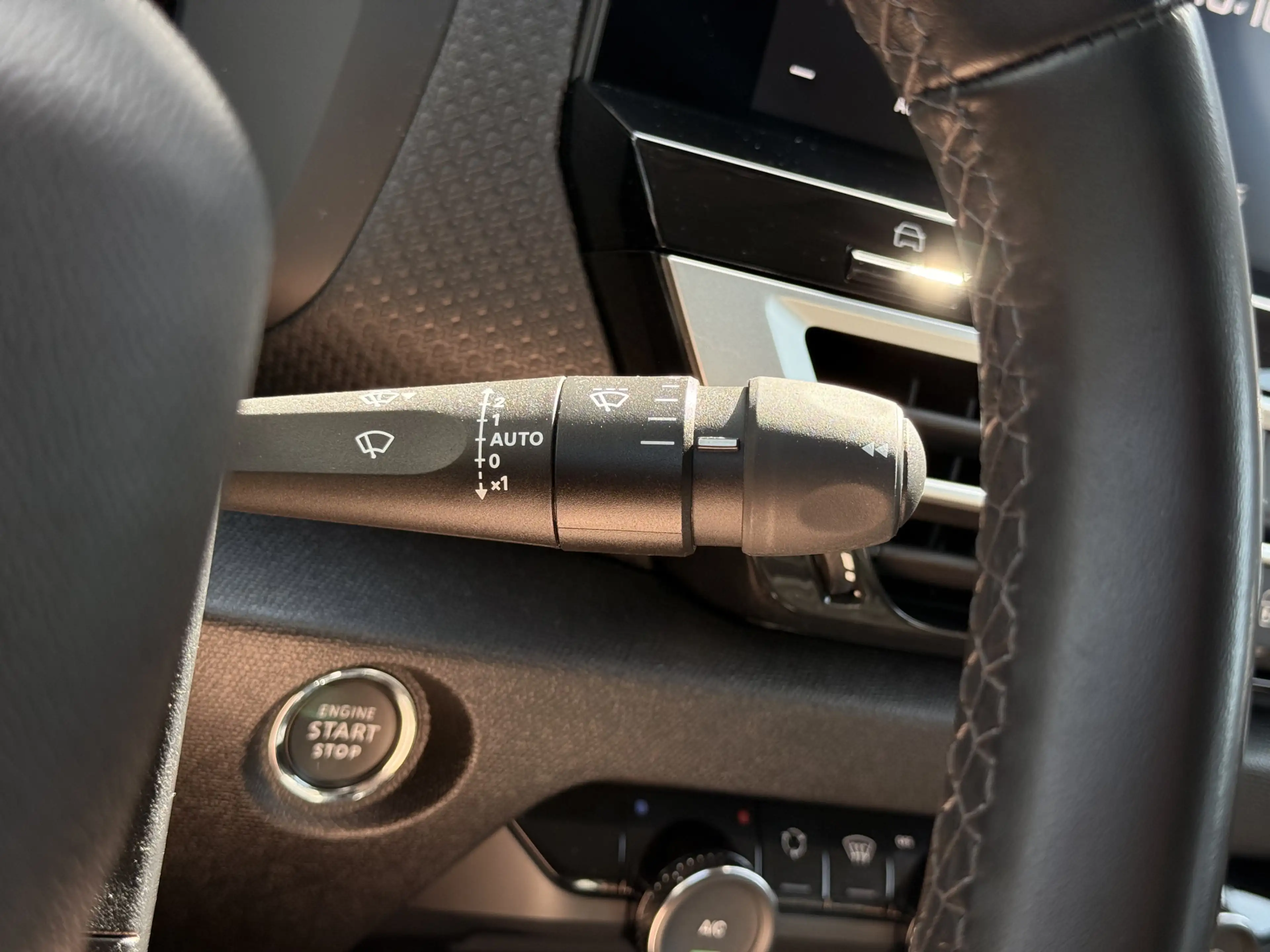 Citroen E-C4 Electric Max 156pk Extended range 54 kWh Navi / Carplay/ HU — photo 24