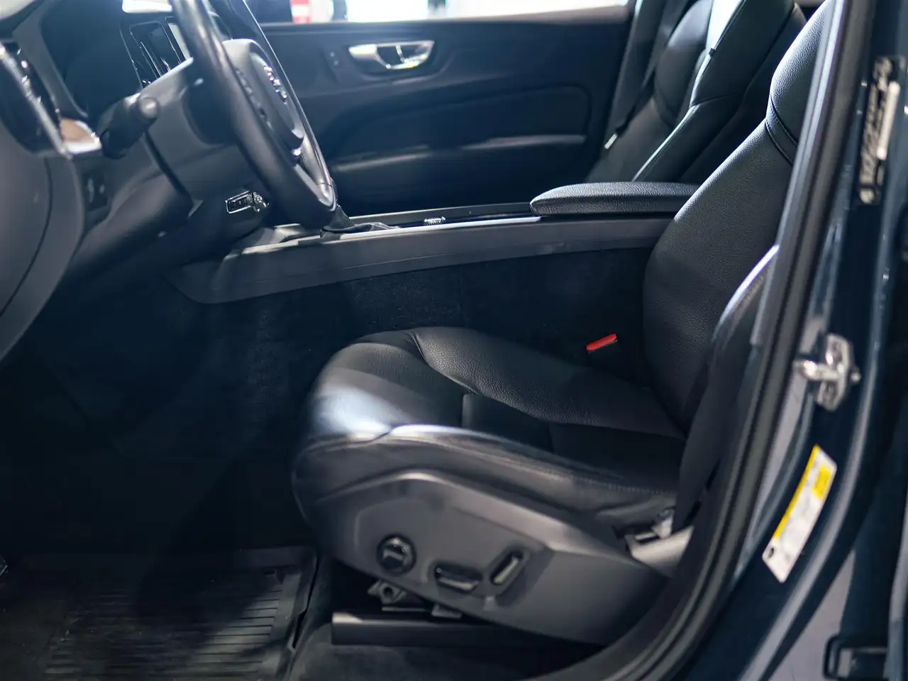 Volvo XC60 снимка Volvo XC60