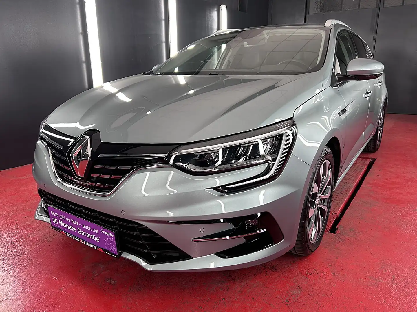 Renault Megane Mégane 1.5dCi *Grandtour Intens *1.Besitz *Autm... Grau - 2