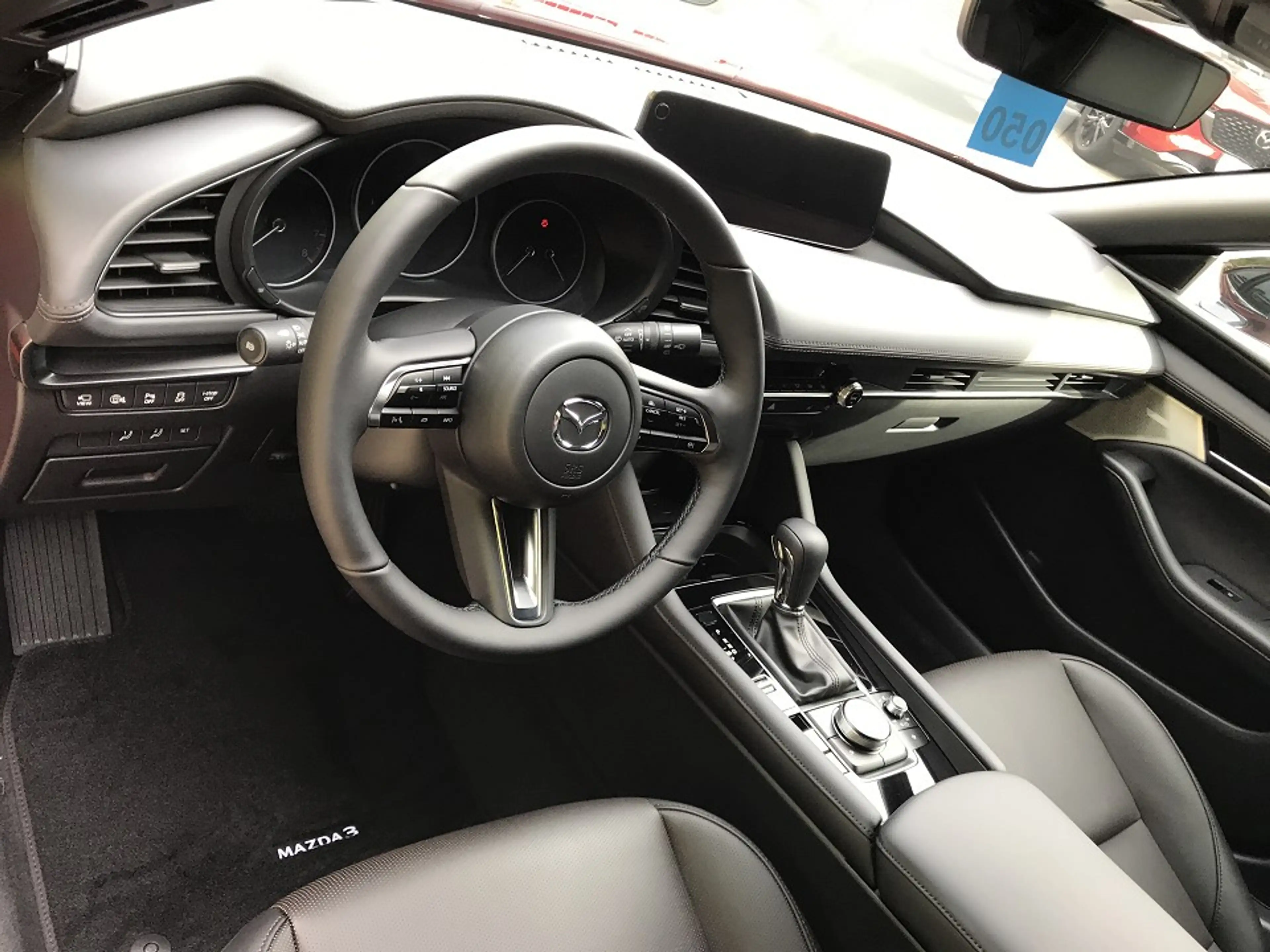 Mazda 3 Homura Plus 2.5L Automatik e-SKYACTIV G 140ps — photo 10