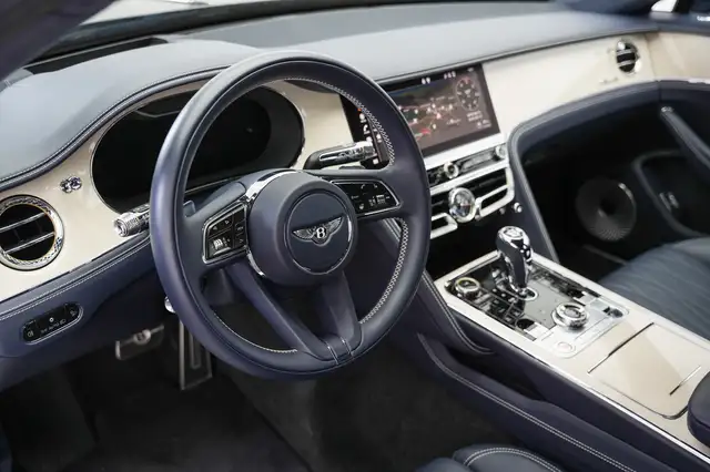 Bentley Flying Spur view 23